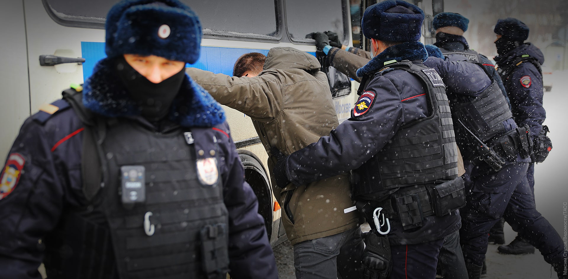 Депутаты от КПРФ оказались в одном автозаке с «иностранными агентами»