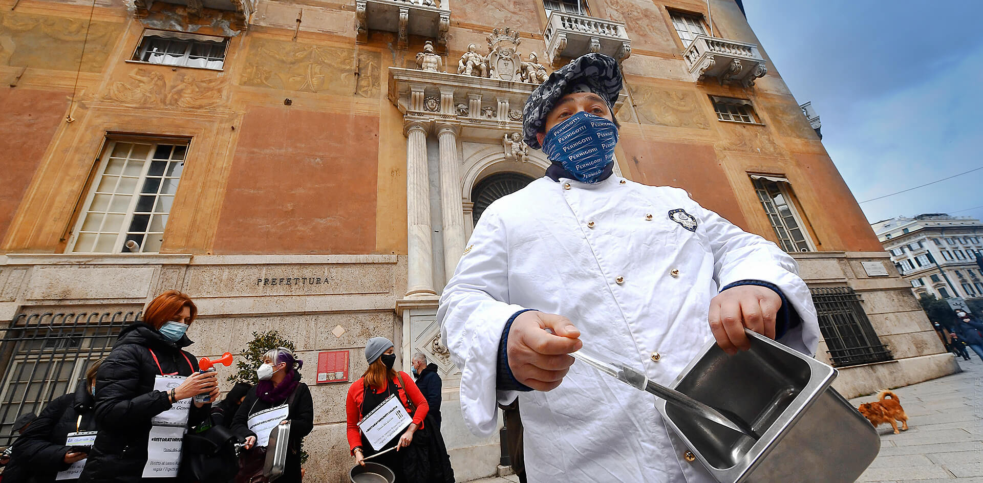 В Риме и Милане прошли акции протеста рестораторов и коммерсантов