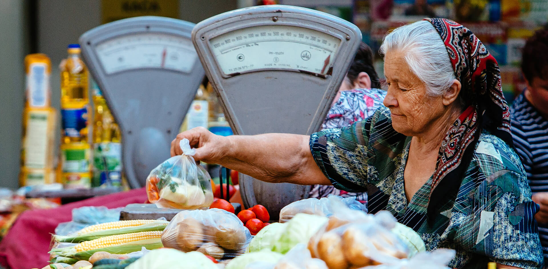 Хабаровские пенсионеры остаются без заработка из-за делёжки крупного рынка