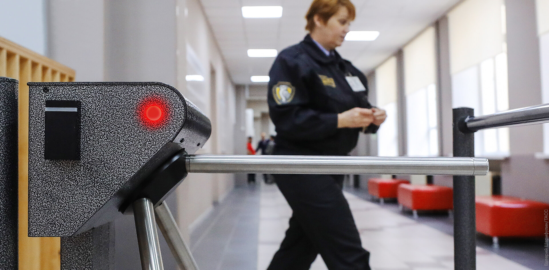 Регионы после казанской трагедии меняют требования к безопасности в школах