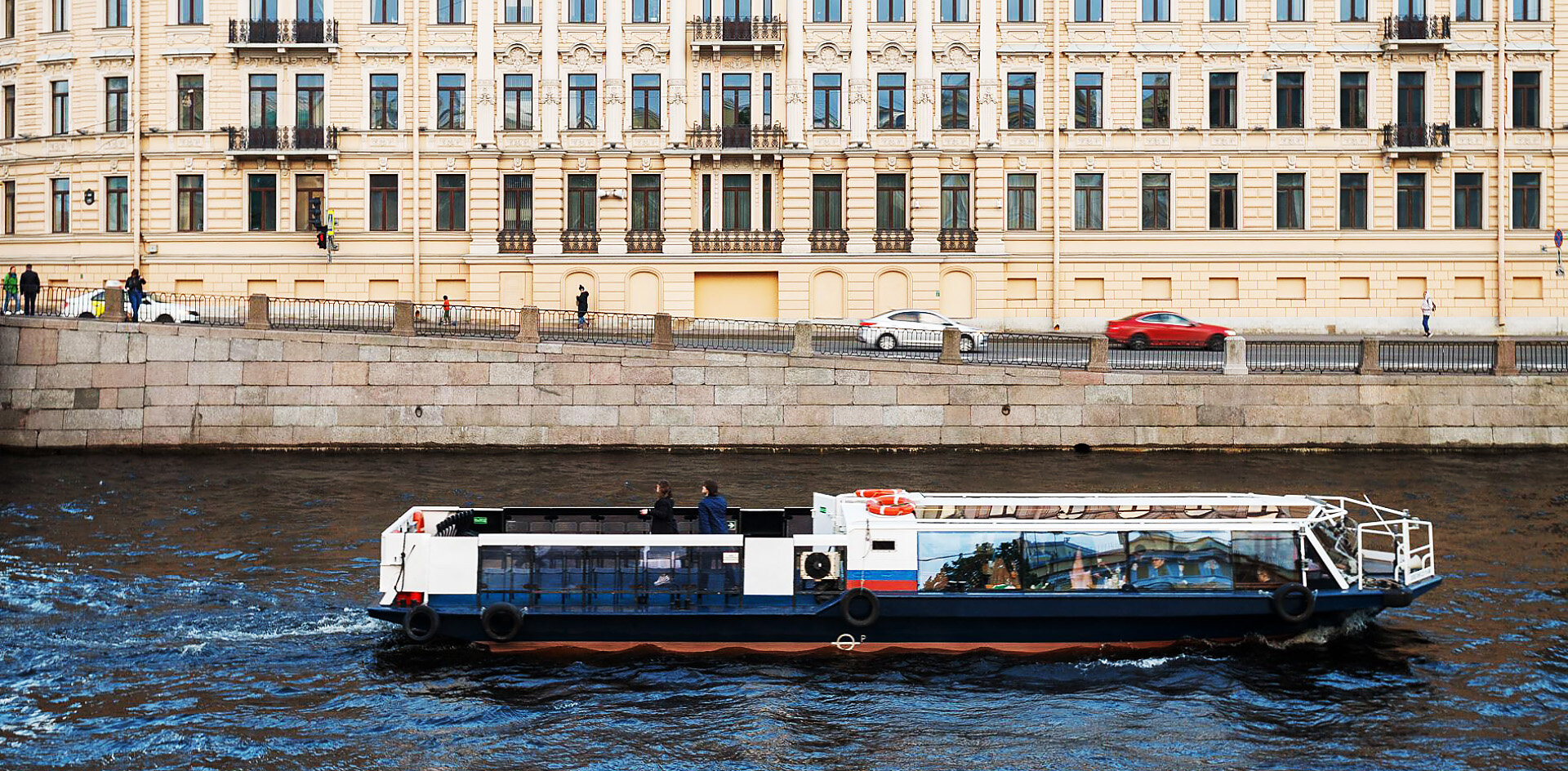 Петербург потерял сотни миллиардов и звание второго по туристической привлекательности города