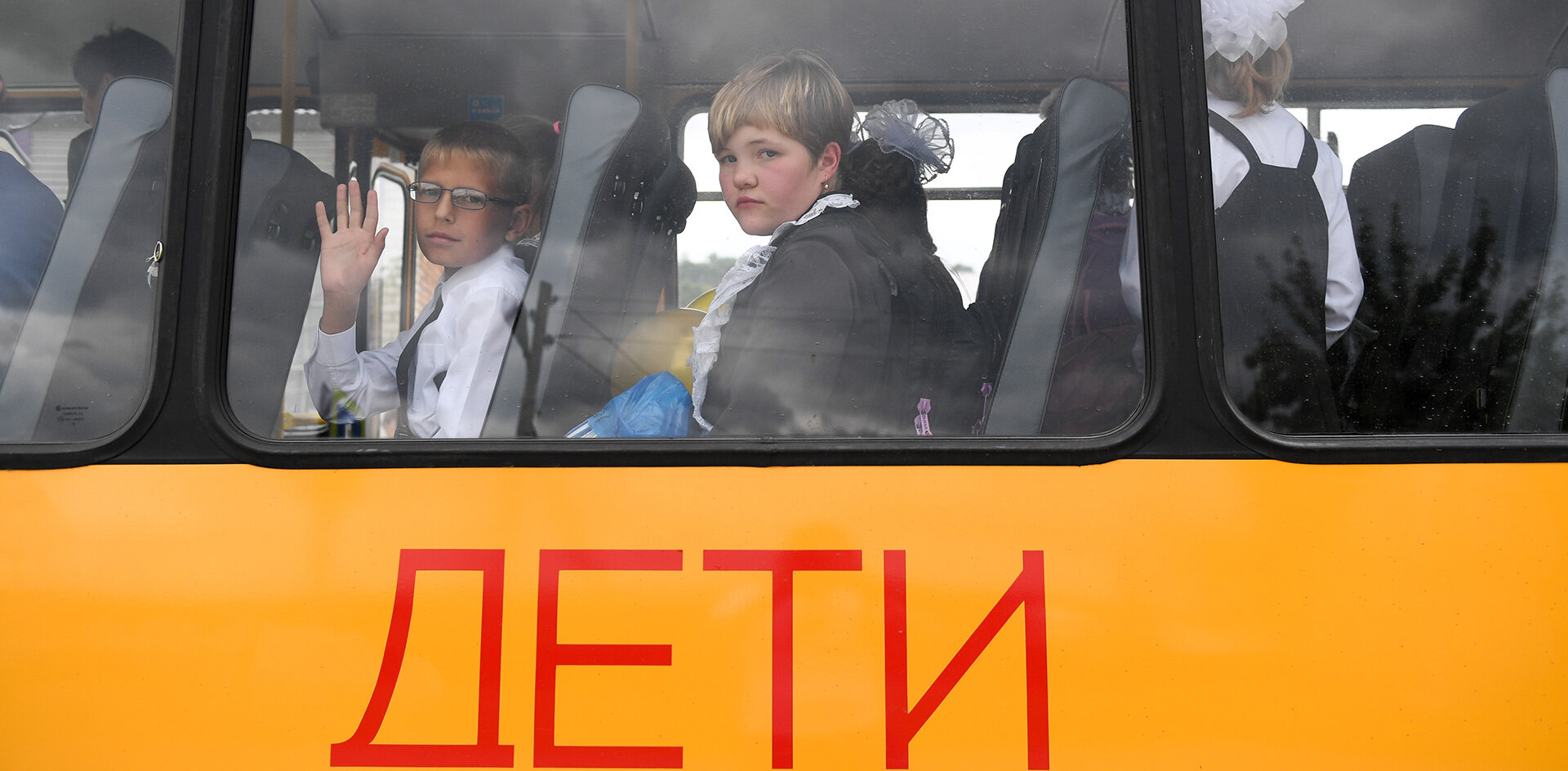Из-за недоделанного ремонта в школе дети из Ленобласти ездят учиться за 25 километров от дома