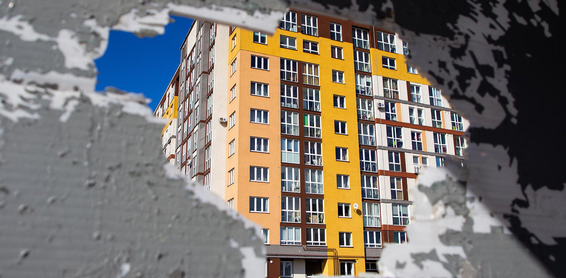 Желающие жить в Петербурге покупают квартиры в полях за КАД
