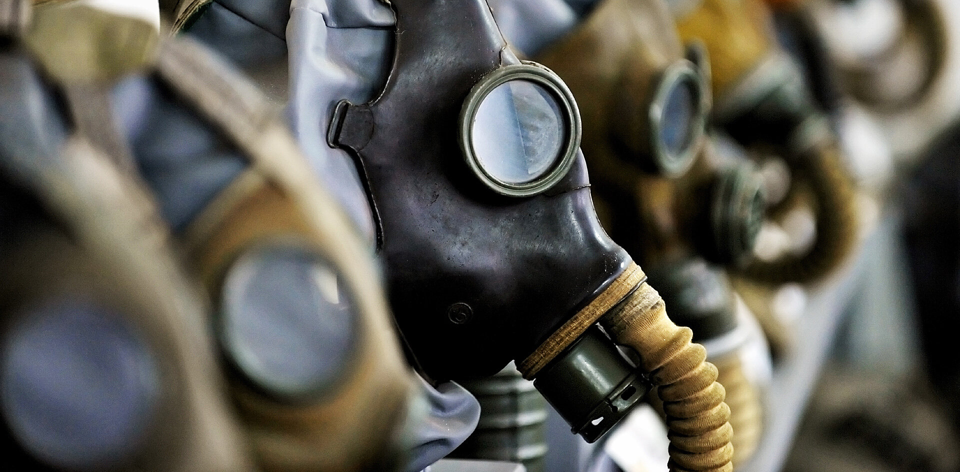 Киев собирает компоненты химической атаки