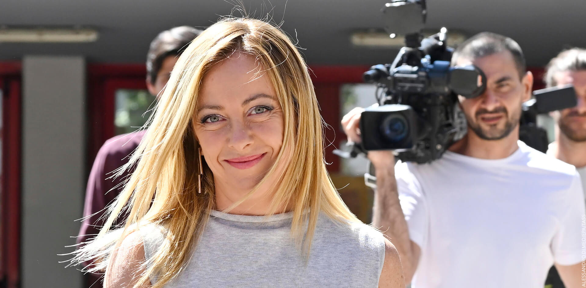 Правоцентристы подарят Италии первую женщину премьер-министра