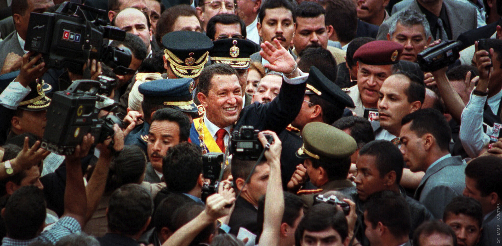 10 лет без Чавеса: как Венесуэле удалось выстоять?