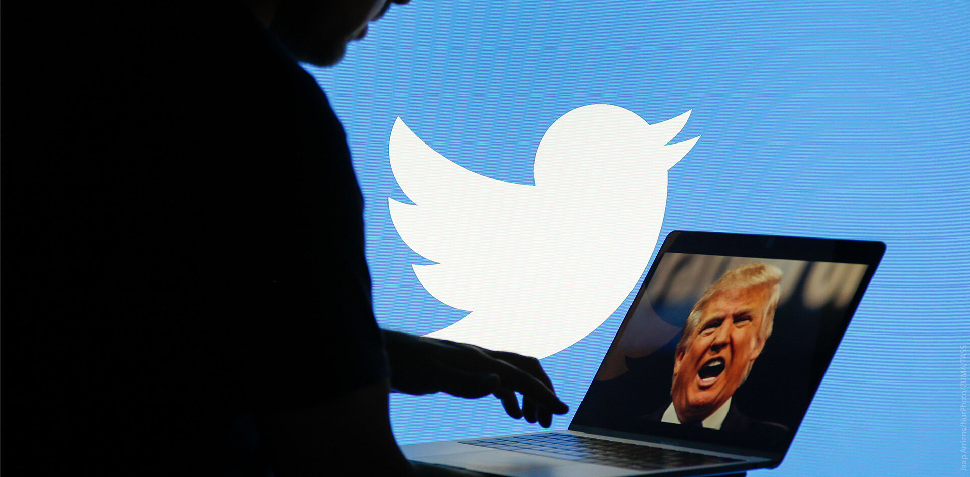 Пользователи Twitter готовятся уйти в соцсеть Трампа