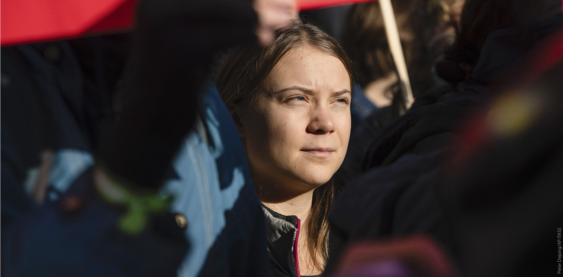 Грета Тунберг возглавила климатические протесты в Амстердаме накануне выборов