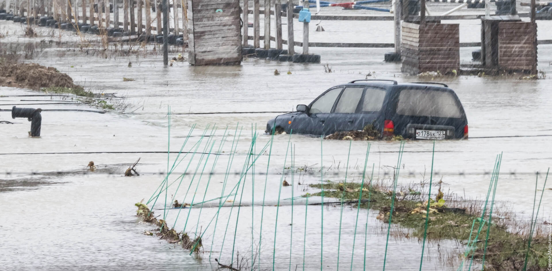 Затопленный Севастополь остался без воды