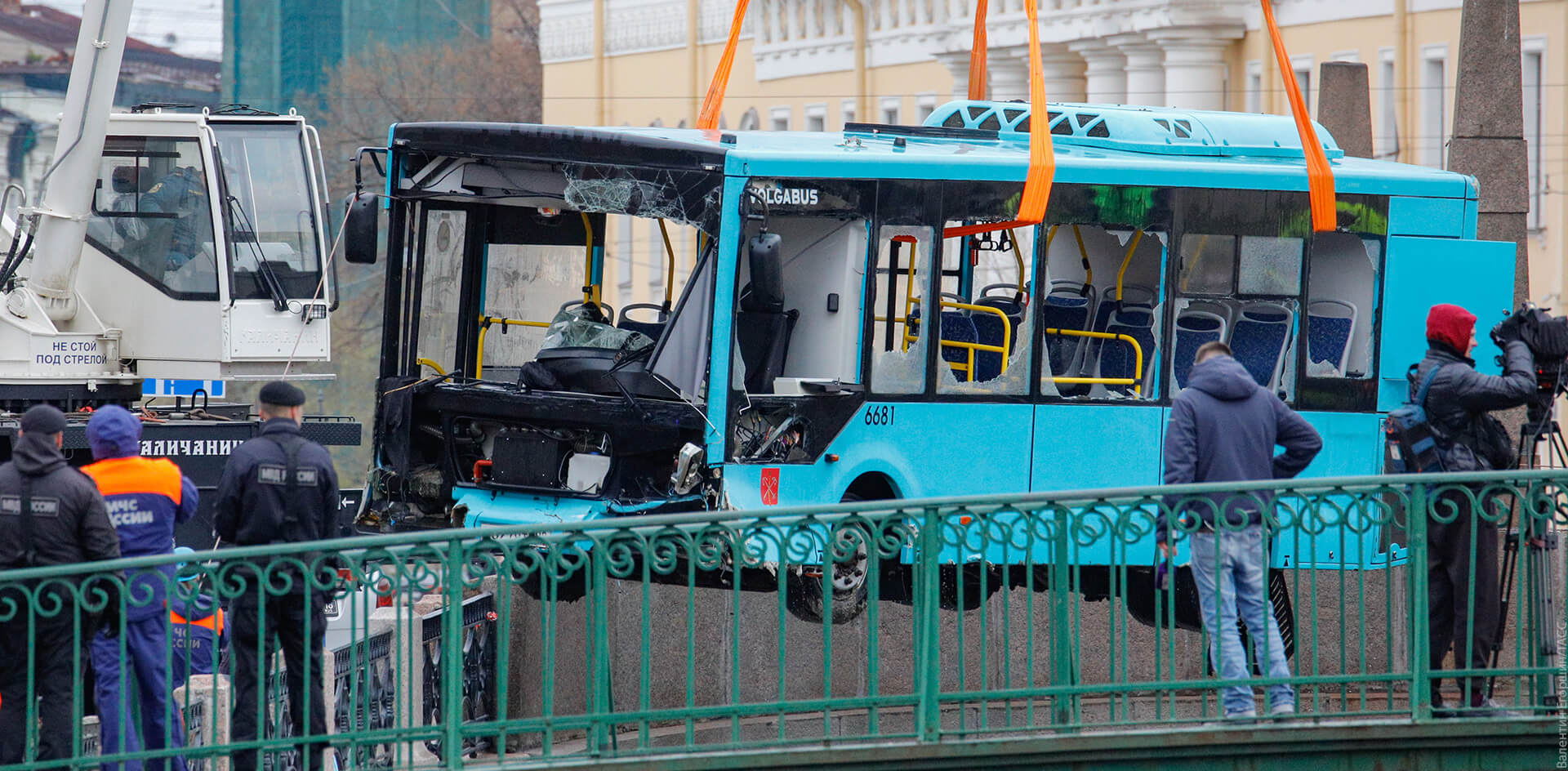 Проклятие лазурных автобусов в Петербурге