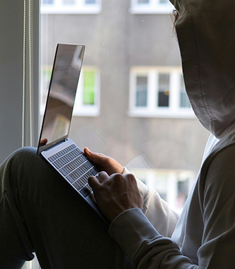 Искусственный интеллект хотят взять под контроль