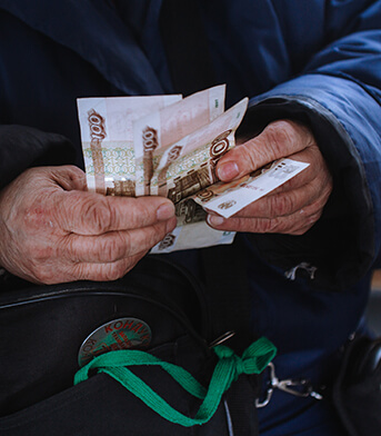 Социологи готовят россиян к бедности