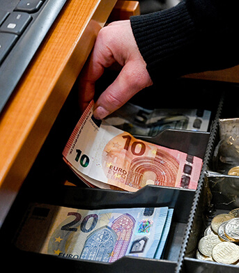 Прошла зима, настало лето, спасибо Дональду за это!