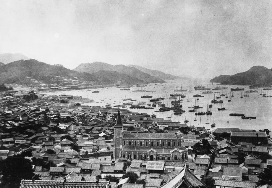 Христианская церковь в гавани Нагасаки. Примерно 1920 год.