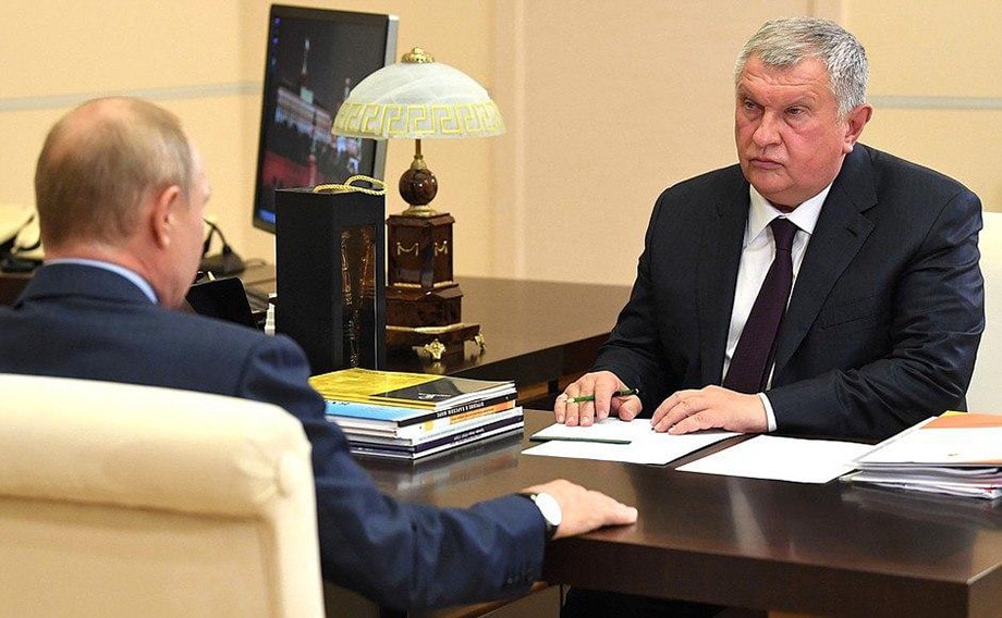 Путин и Сечин обсудили деятельность «Роснефти» в условиях COVID-19 и затронули ряд других вопросов.
