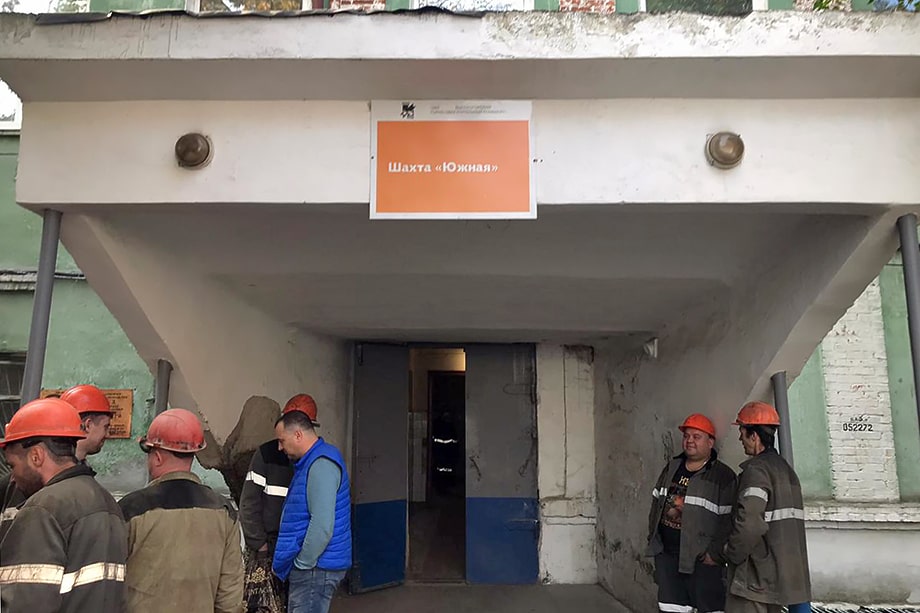 Эвакуированы 175 горняков, погибших и пострадавших нет.