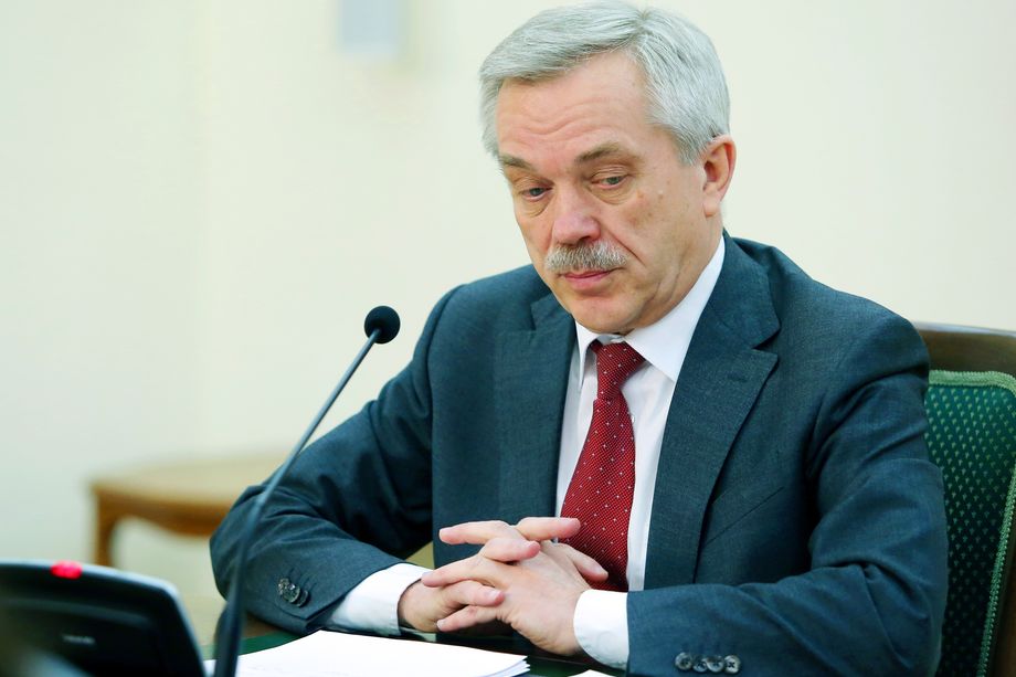 До своей отставки Евгений Савченко был последним губернатором ельцинской эпохи.