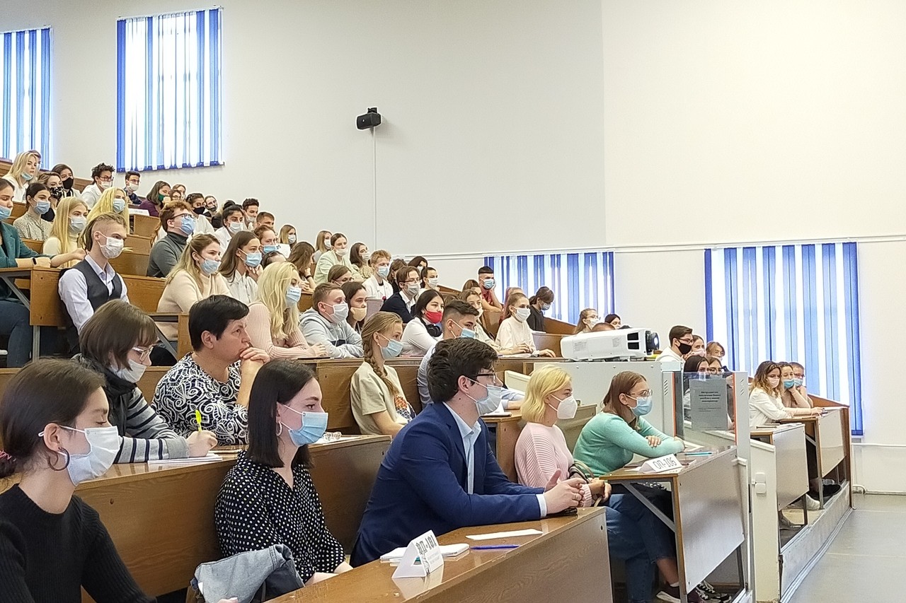 Студенты будут работать в больницах Екатеринбурга и области.
