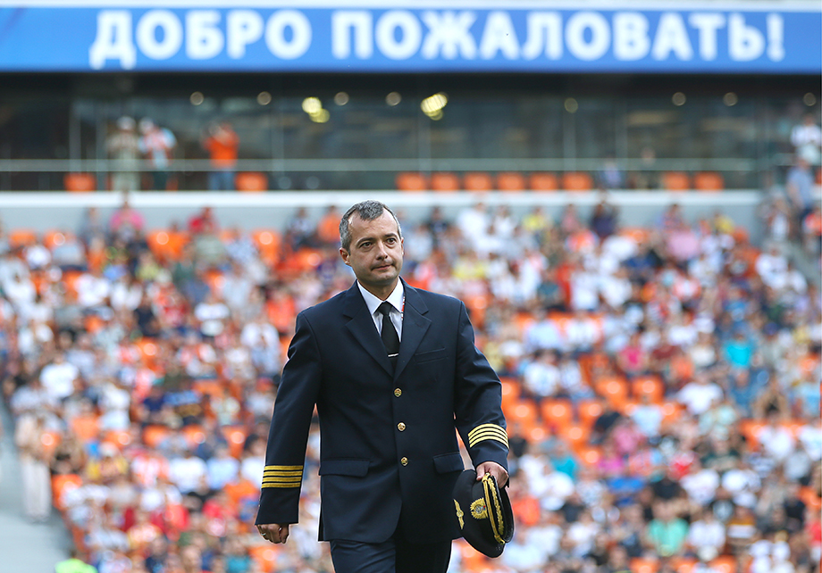 Дамир Юсупов известен тем, что 15 августа 2019 года вместе со своим экипажем посадил самолёт Airbus A321 с 233 пассажирами на борту на подмосковном кукурузном поле.