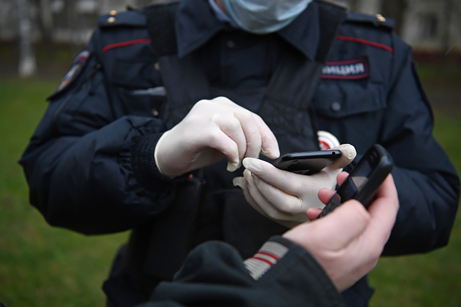 С начала 2021 года проходят массовые закупки аппаратно-программных комплексов для съёма, исследования и анализа данных из мобильных устройств.