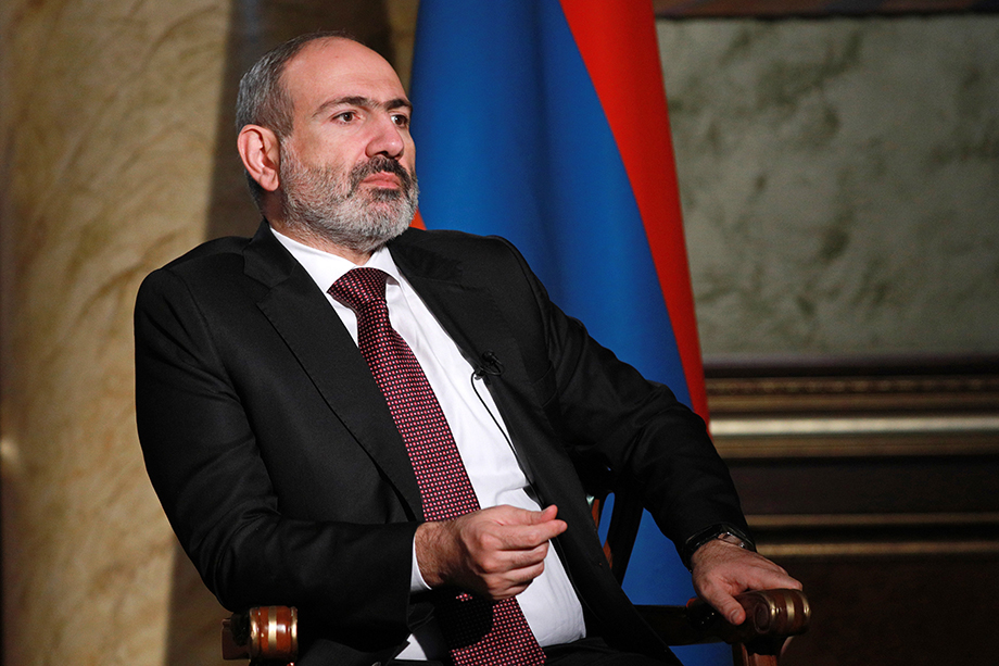 Никол Пашинян заявил, что требование генштаба о его отставке является попыткой военного переворота.