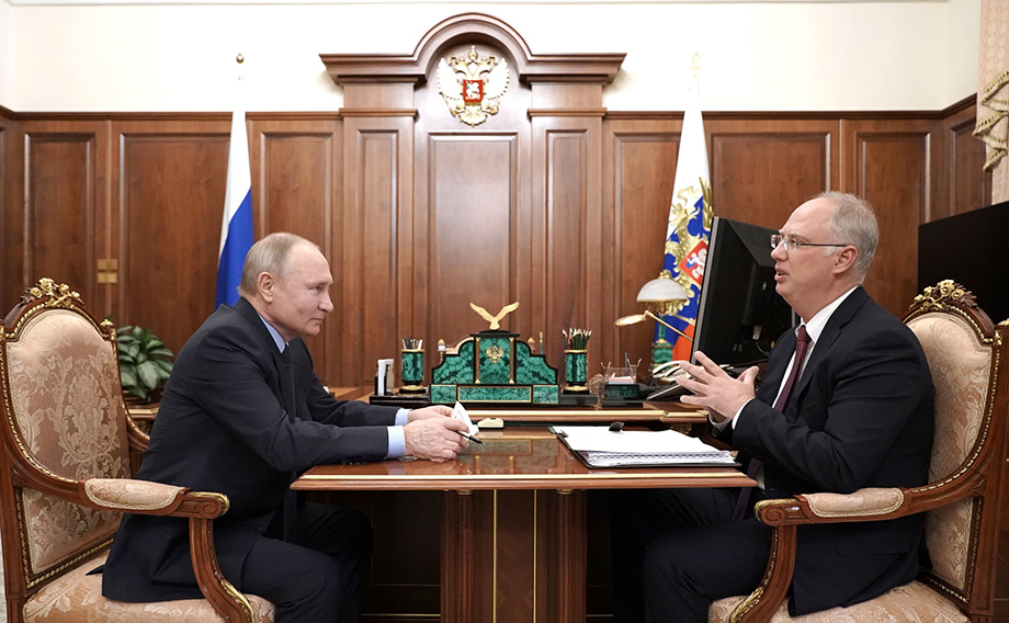 Владимир Путин и Кирилл Дмитриев обсудили прогресс в разработке ковид-тестов.