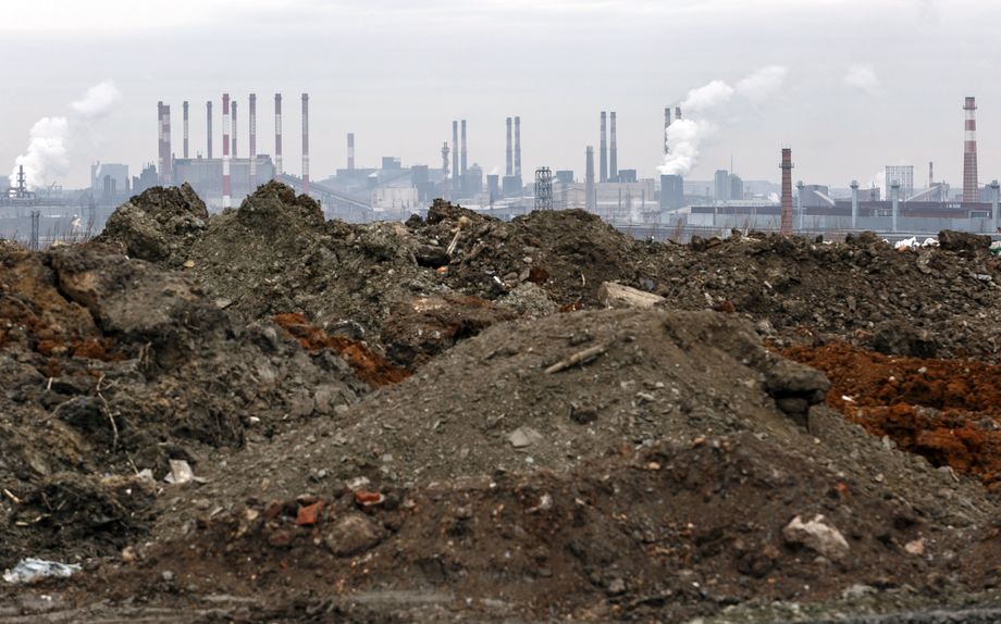 По словам Путина, принцип «загрязнитель платит» должен также работать и в сфере обращения с отходами, чтобы обеспечить переход к экономике замкнутого цикла.