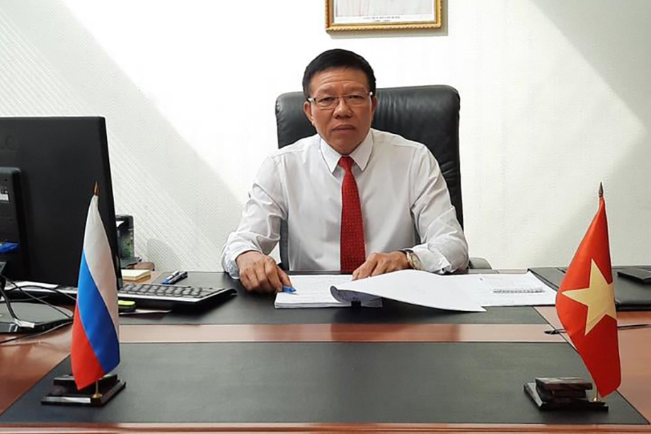 Генеральный консул Республики Вьетнам Динь Ван Донг.