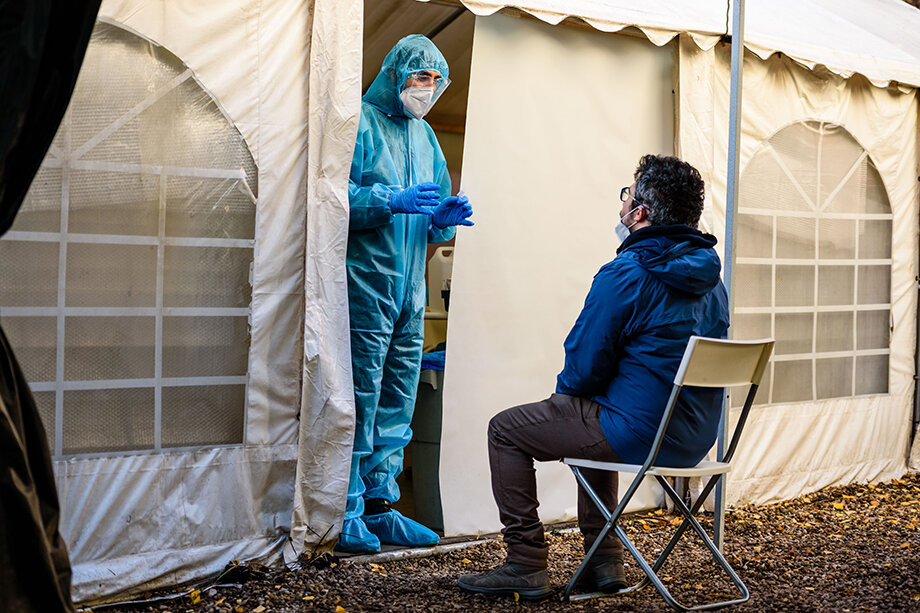 Немецкие СМИ сообщили, что центры тестирования, принадлежащие компании MediCan, по всей земле Северный Рейн – Вестфалия указали в отчётах сотни тестов на COVID-19, которые не были проведены.