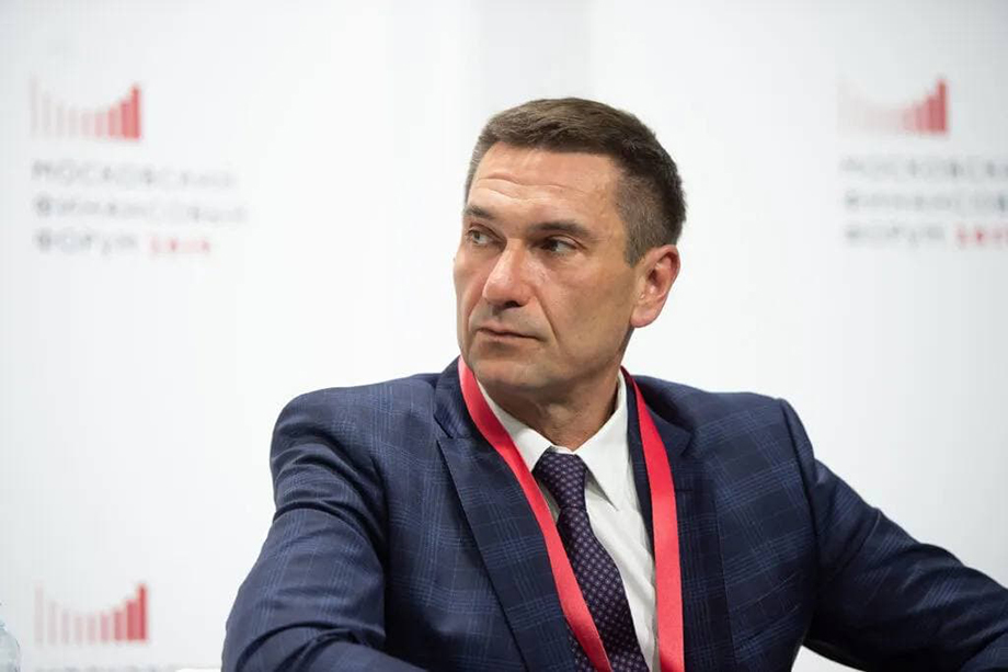 Из Смольного уходит один из последних представителей команды Полтавченко.