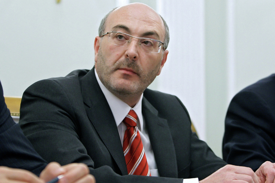 Дело Болотина ведут следователи ФСБ.