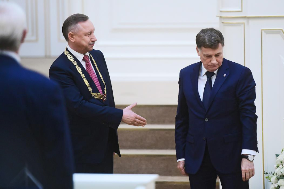 18 сентября 2019 года. Вячеслав Макаров (справа) на церемонии вступления в должность избранного губернатора Санкт-Петербурга Александра Беглова (слева).