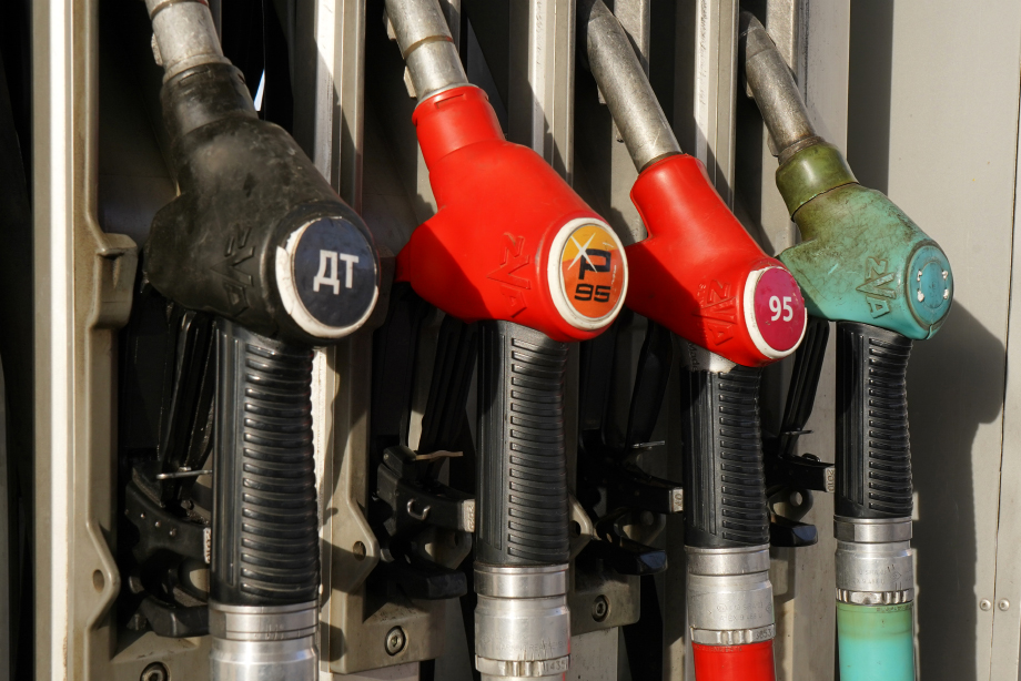 Хабаровские автолюбители не верят, что ситуация с ростом цен на бензин изменится.