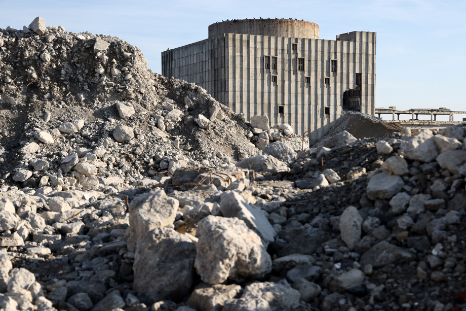 Завершить демонтаж атомной электростанции в Крыму обещают до конца следующего года