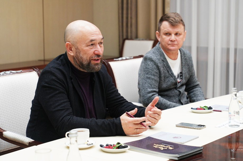 Режиссёр Тимур Бекмамбетов встретился с руководством Башкирии.