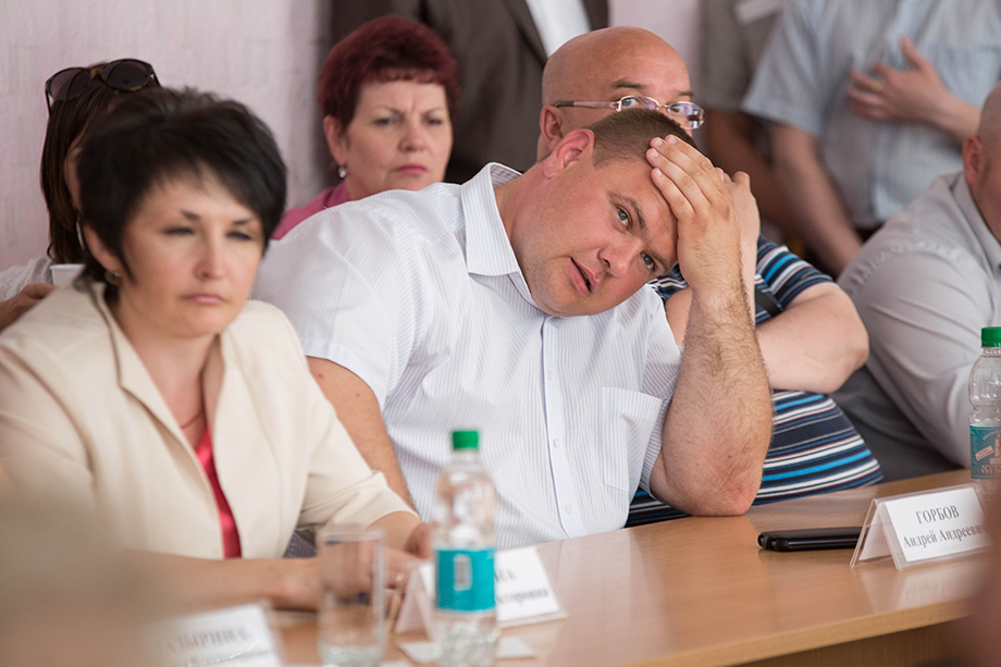 Скандал во время избирательной кампании поспособствовал также отставке главы Белоярского городского округа Андрея Горбова.