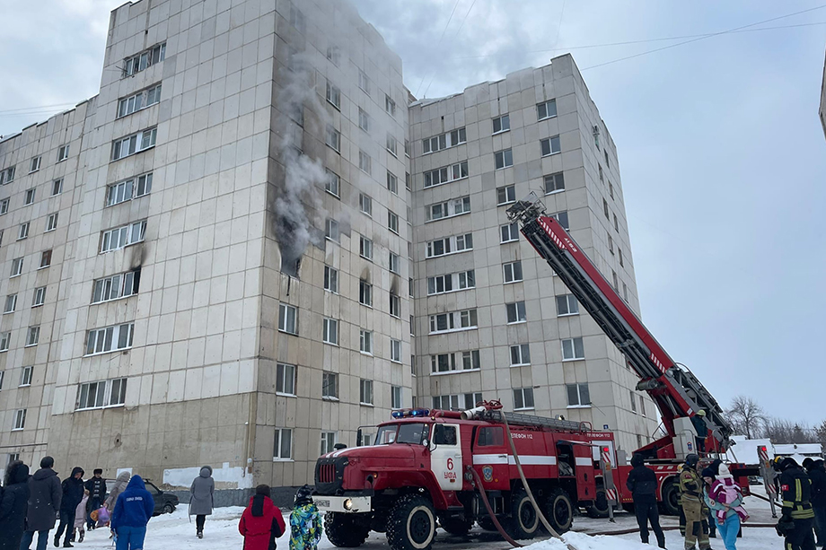 Были эвакуированы 52 человека, в том числе 12 детей.