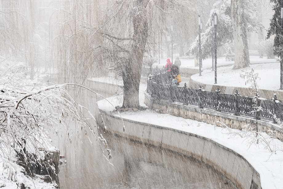 Крым накрыл очередной снегопад