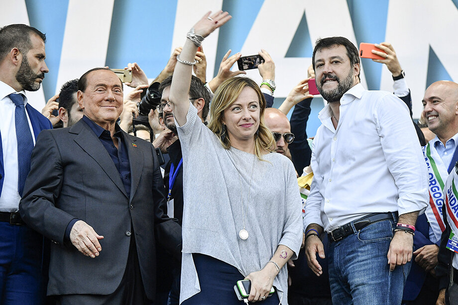 Сильвио Берлускони, Джорджа Мелони и Маттео Сальвини (слева направо).