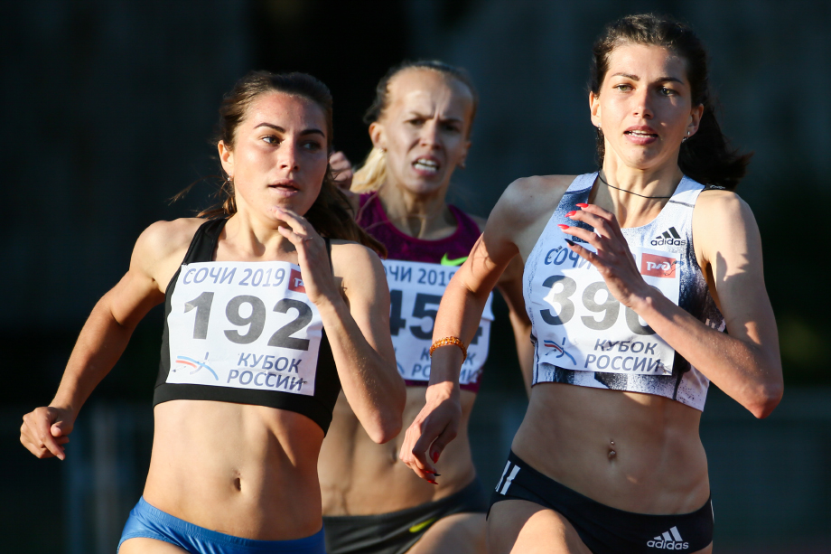 Дина Александрова (слева) и Светлана Аплачкина (справа) в числе тех, кто получил нейтральный статус для участия в международных соревнованиях
