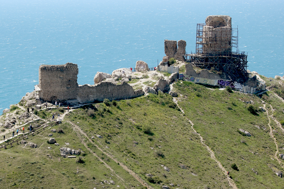 В Севастополе запретили посещать крепость Чембало в Балаклаве