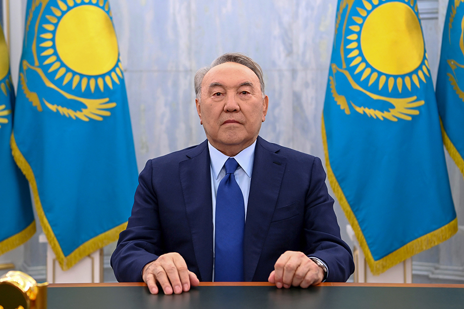 Верхняя палата парламента Казахстана согласилась с законодательными поправками, отменяющими пожизненное председательство Нурсултана Назарбаева в Ассамблее народа Казахстана и Совете безопасности.