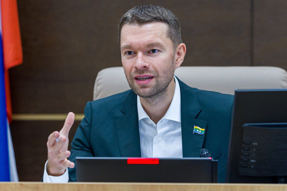 В 2022 году планируется продолжить помогать медучреждениям, заверили депутаты на заседании медицинской фракции.