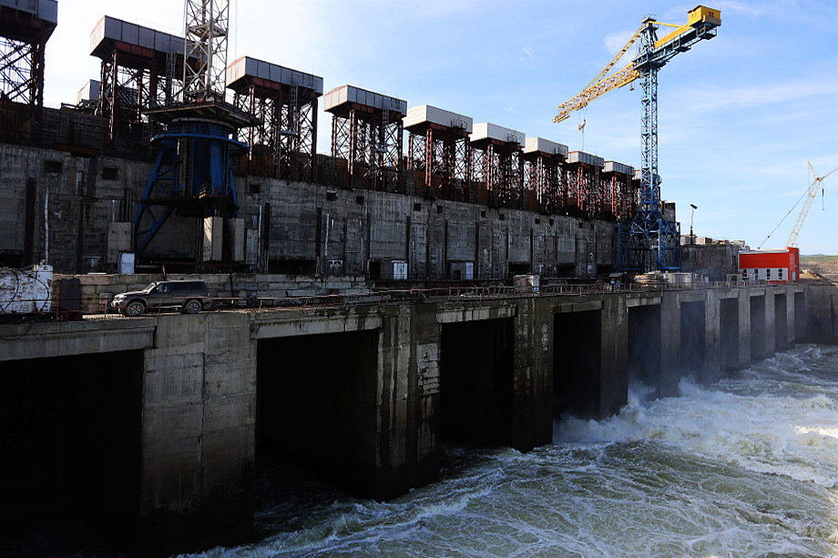 5 ноября 2014 года. Строительство Усть-Среднеканской ГЭС на Колыме.