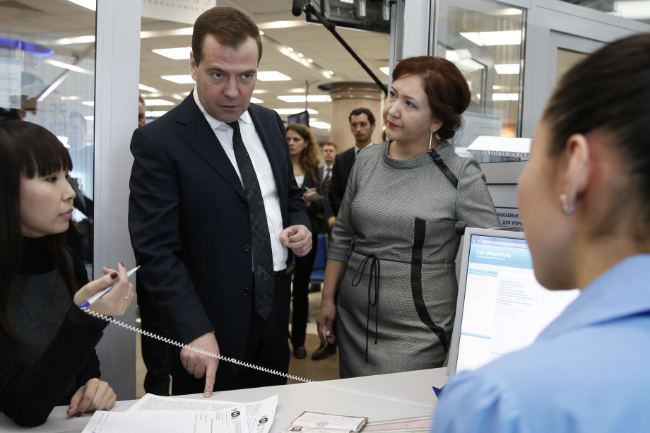 Сформулированную Путиным в 2008 году политику модернизации впоследствии активно проводил Дмитрий Медведев.
