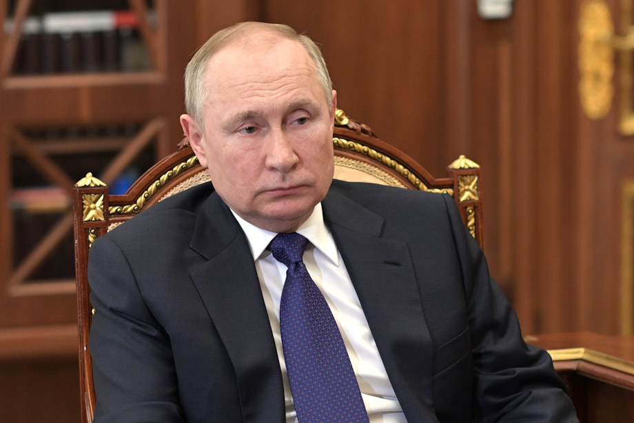 Президент России выразил уверенность в том, что власти Санкт-Петербурга окончательно решат проблему аварийного жилья.