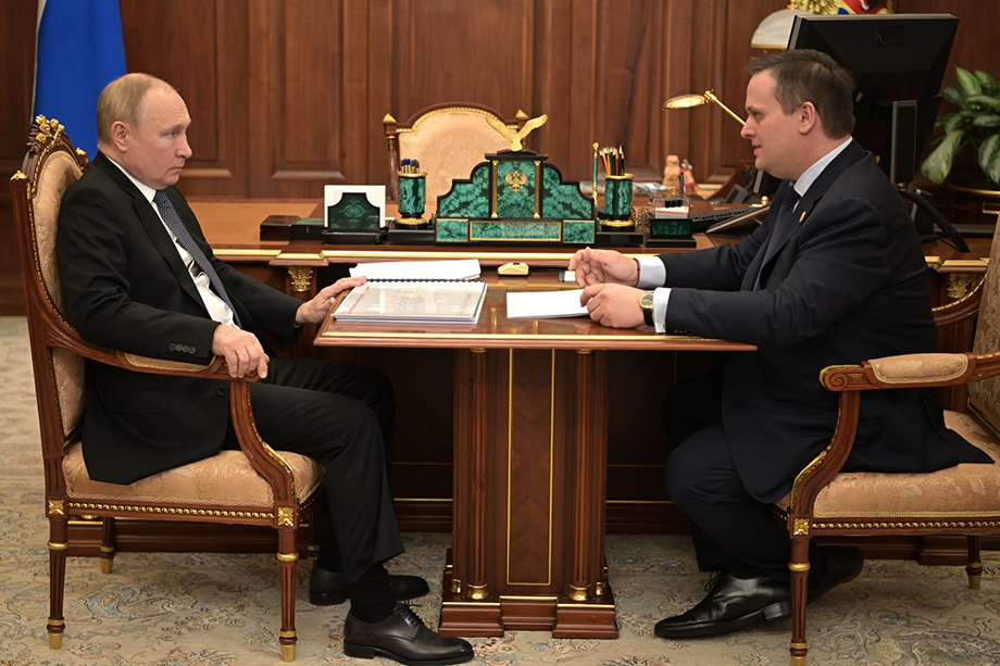 Президент Владимир Путин провёл рабочую встречу с губернатором Новгородской области Андреем Никитиным.