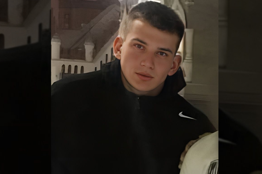Глеб Недорезов из Тайшета Иркутской области погиб в селе Рудня-Сидоровская на Украине.
