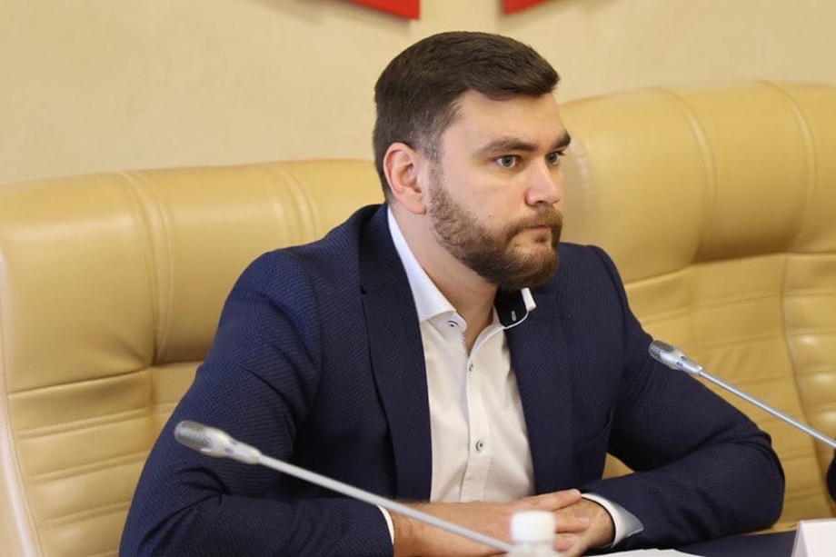 Министр промышленной политики Крыма перешёл на новую работу.