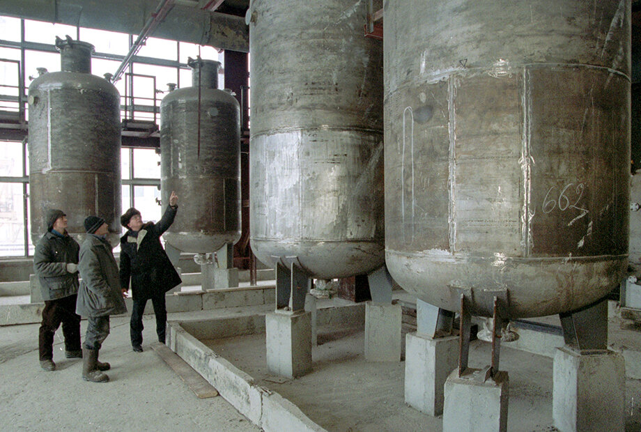 18 декабря 2002 года. Строительство первого в России завода полупроводникового кремния в Красноярском крае.